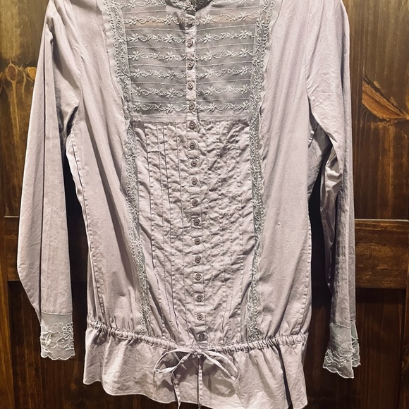 Feminine lilac La Redoute French design i10 Lace,small buttons,peplum drawstring - Picture 3 of 9